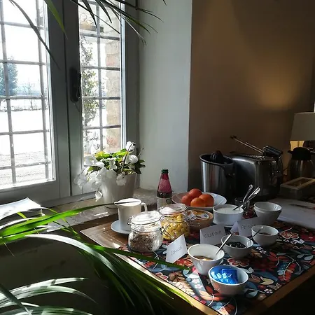 Maison022 فندق مبيت وإفطار