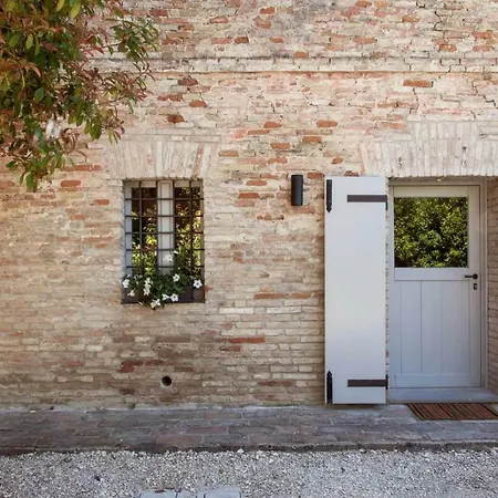 Bed & Breakfast Maison022 *